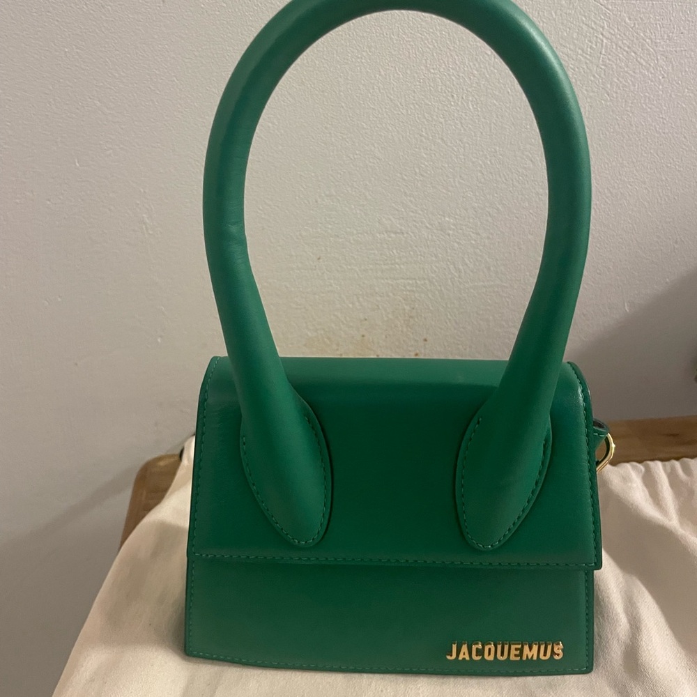 JACQUEMUS Le Chiquito moyen